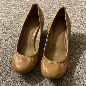 Tory Burch Tan Wedges